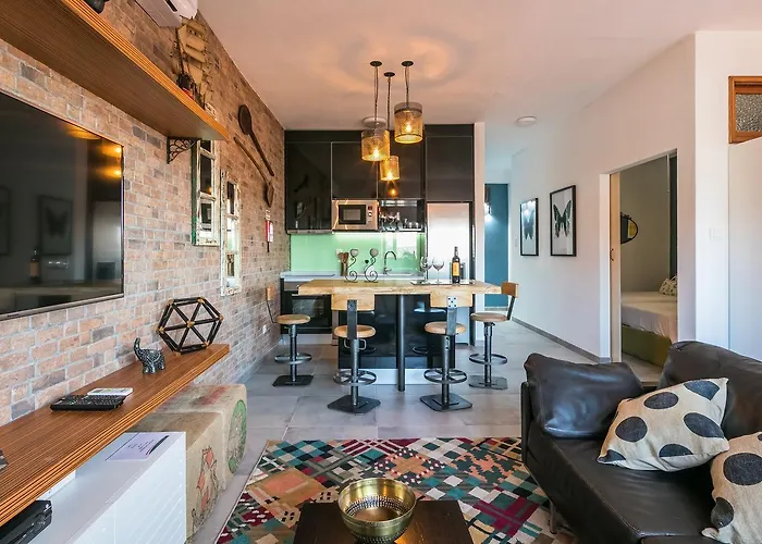 Merc Porto Ribeira\'S Up Place